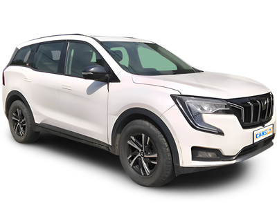Mahindra XUV700-img